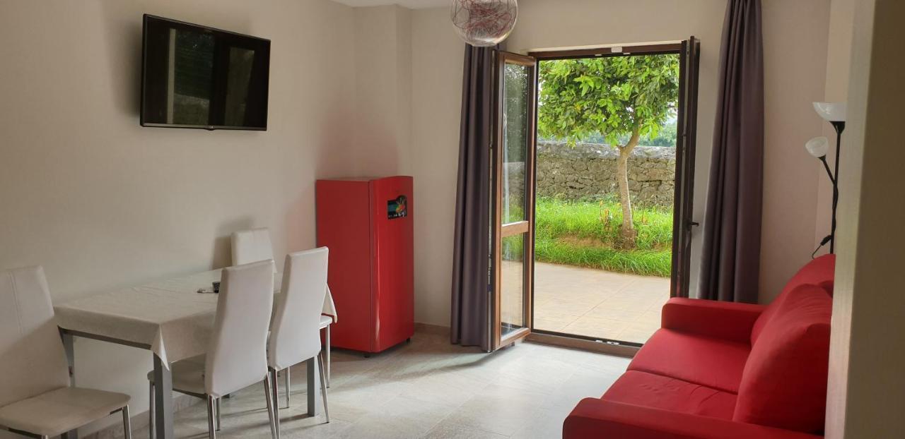 Apartamentos La Pradera De Isla Plana Екстериор снимка