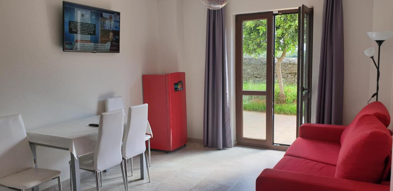 Apartamentos La Pradera De Isla Plana Екстериор снимка