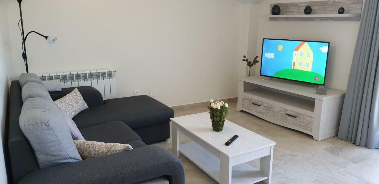 Apartamentos La Pradera De Isla Plana Екстериор снимка