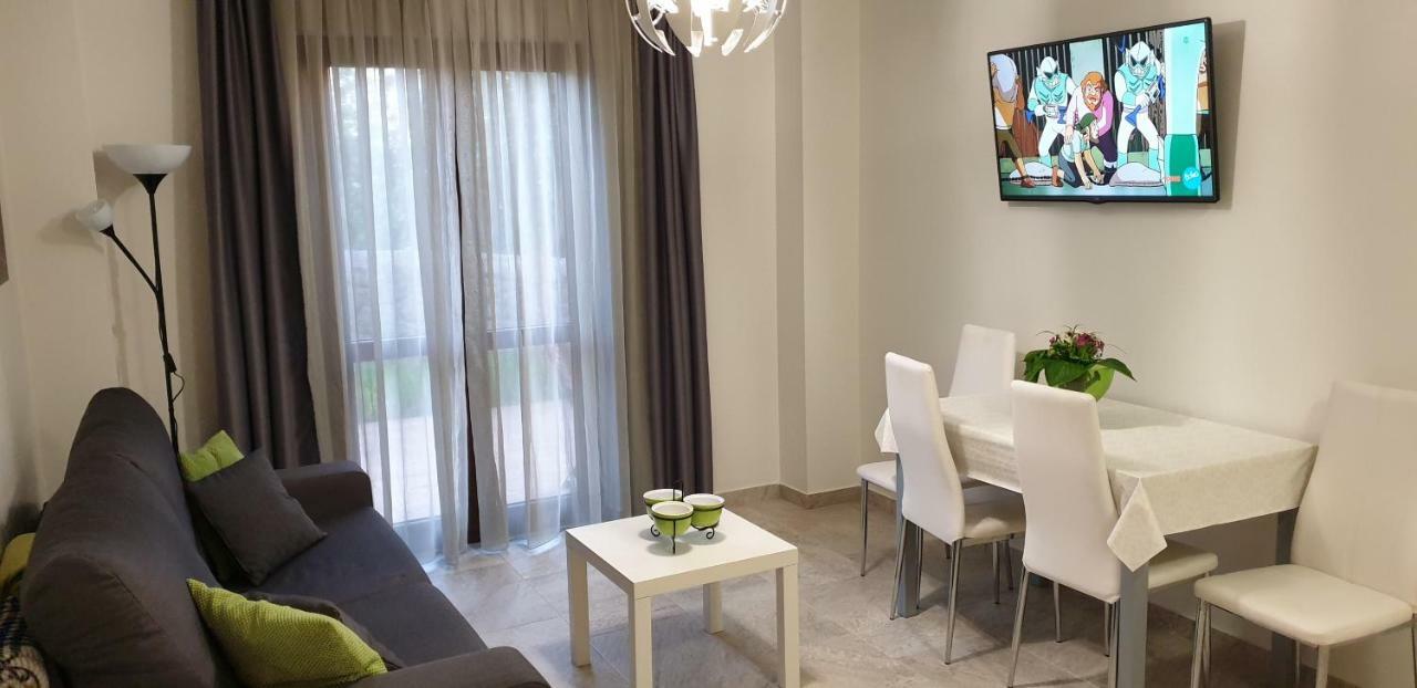 Apartamentos La Pradera De Isla Plana Екстериор снимка